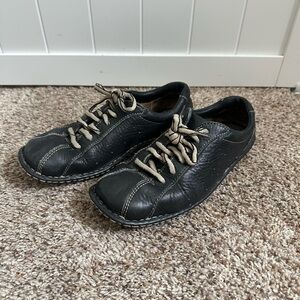 BORN Oxford Women’s Casual Shoes Black Leather SZ 6 1/2 6.5